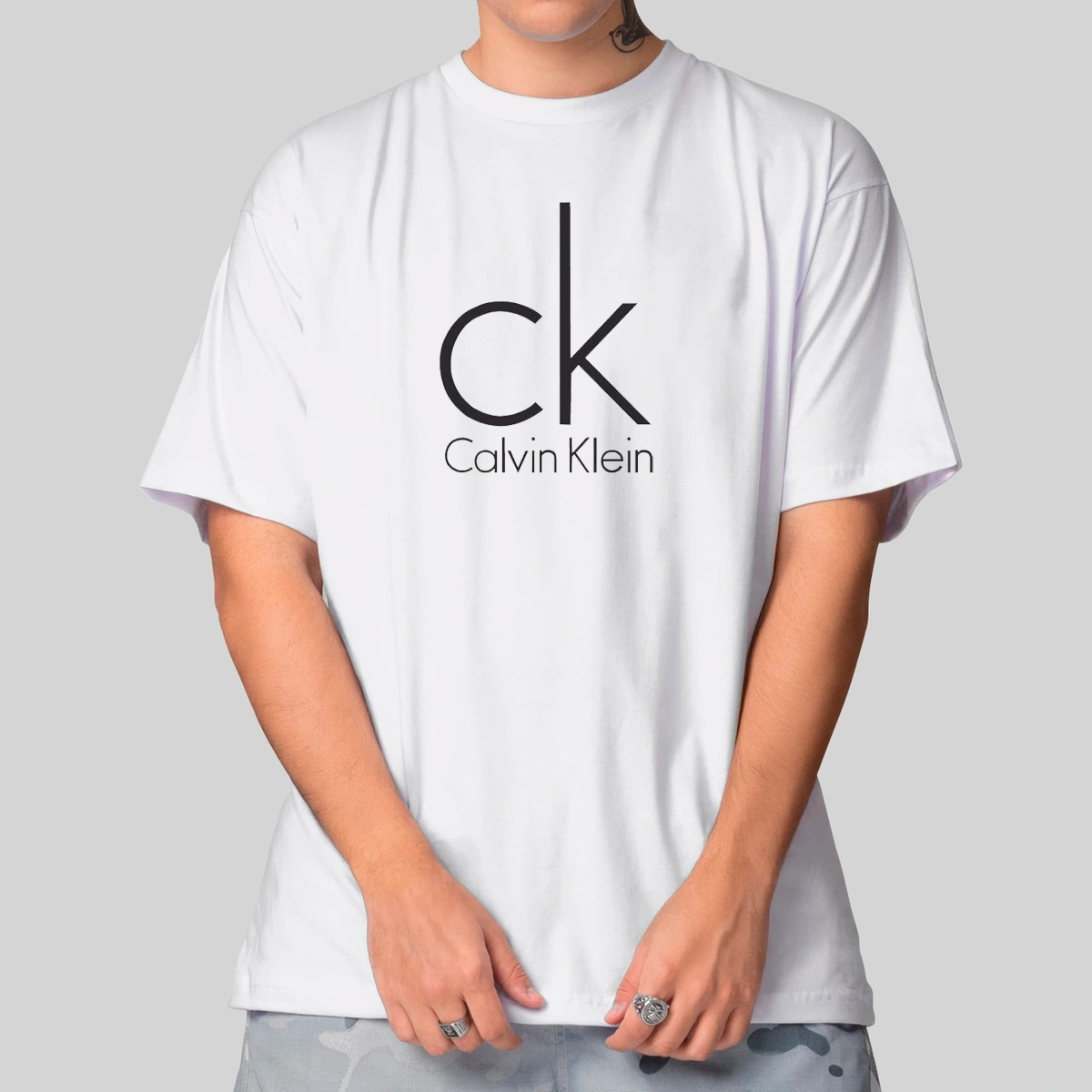 Camiseta Masculina Oversized Calvin Klein Ck - Imagem 13